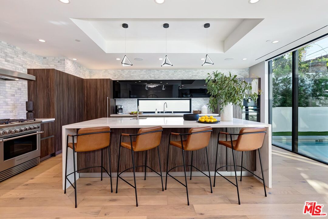 MLS #25593453 image #10