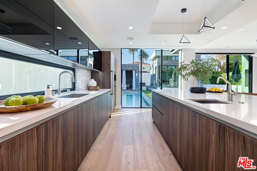 MLS #25593453 image #11