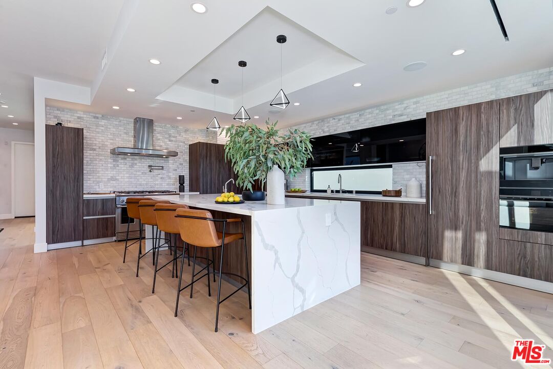 MLS #25593453 image #15