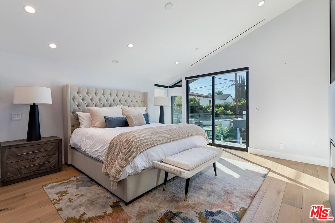 MLS #25593453 image #32