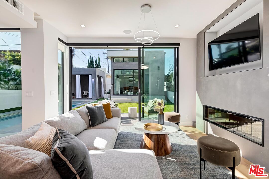 MLS #25593453 image #5