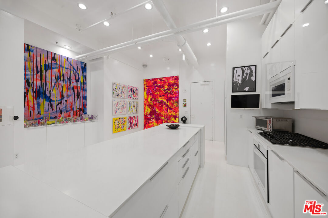 MLS #25593715 image #13