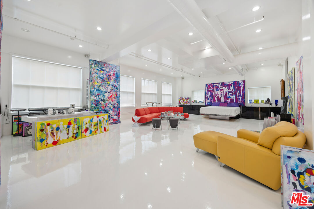 MLS #25593715 image #15