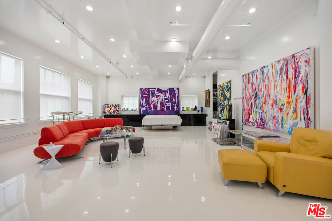 MLS #25593715 image #18