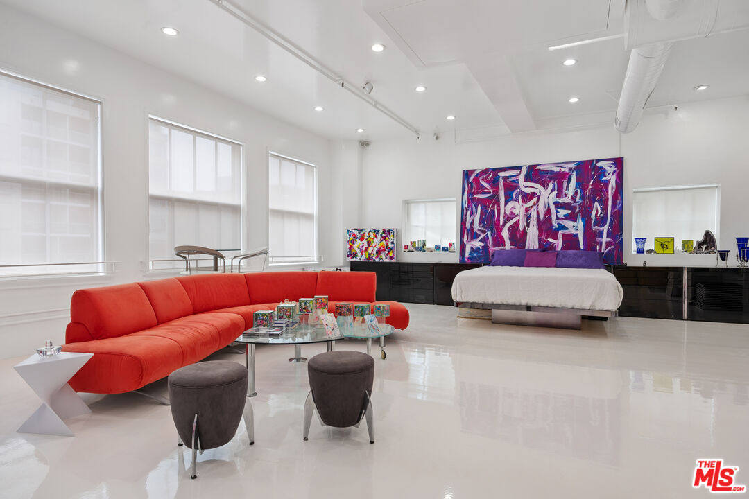 MLS #25593715 image #19