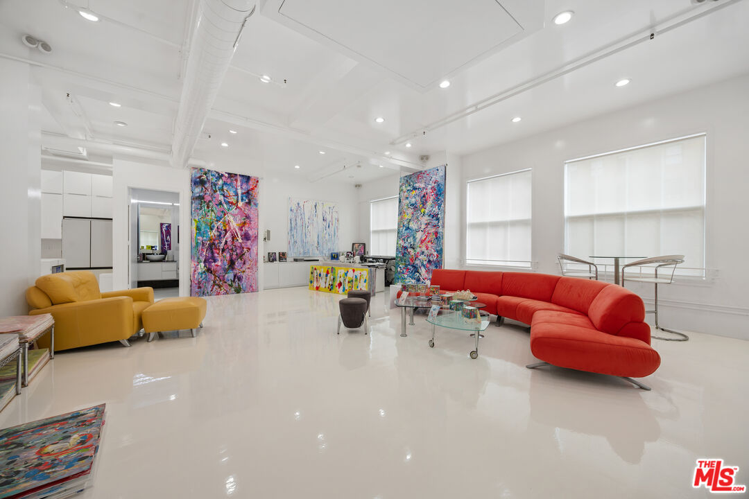 MLS #25593715 image #21