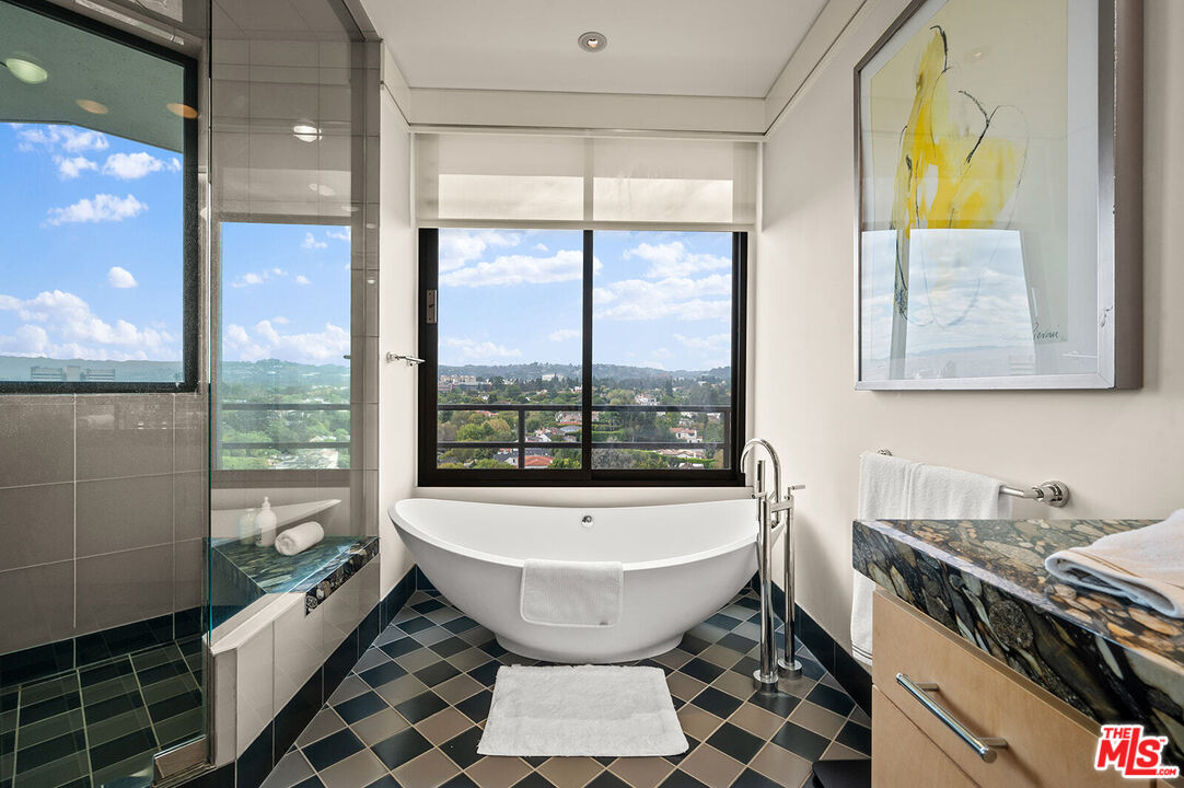 MLS #25593733 image #20