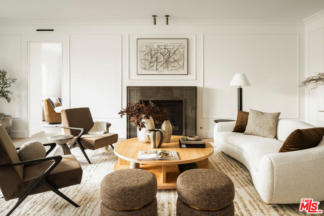 MLS #25593825 image #0