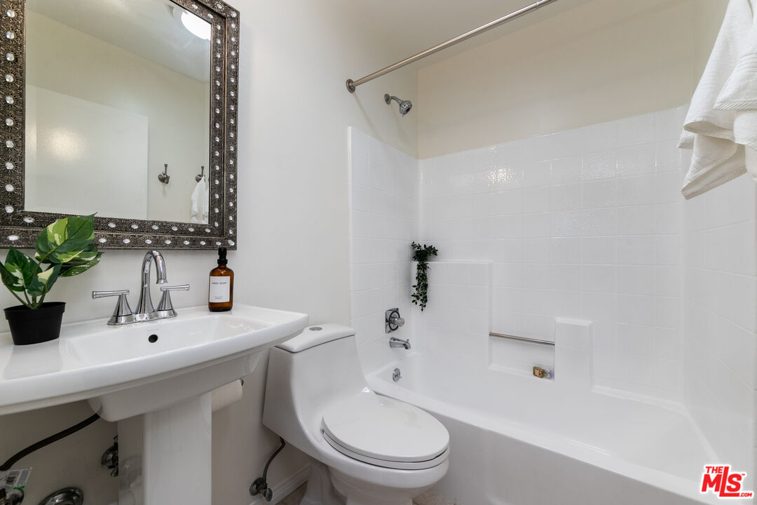 MLS #25593911 image #26