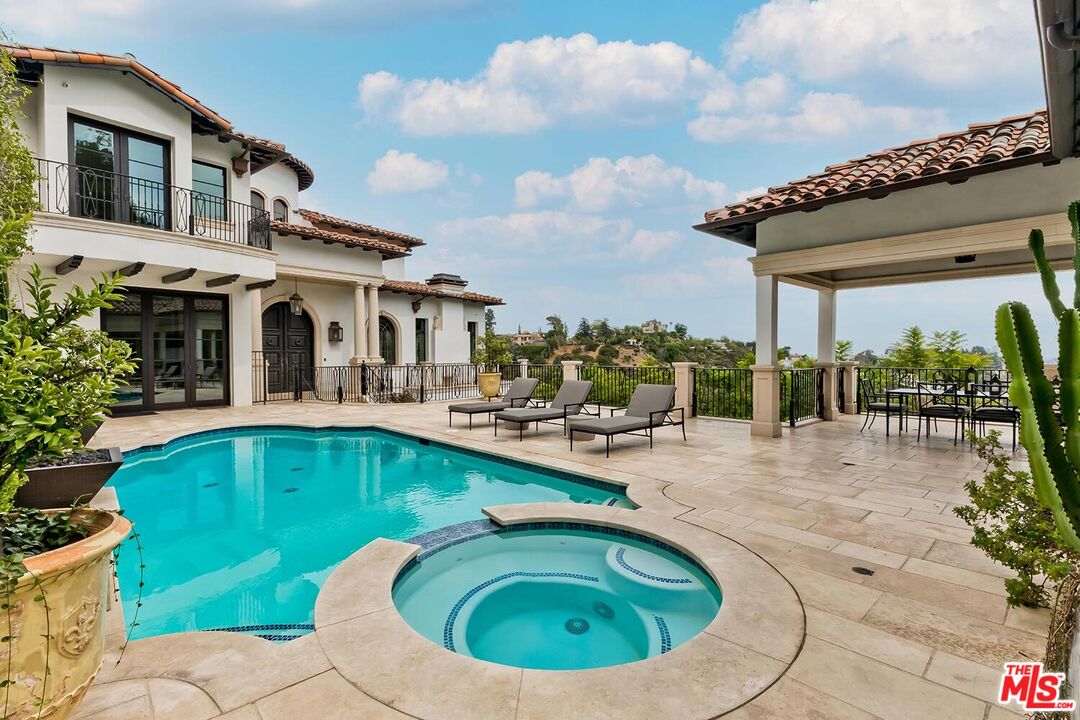 MLS #25593935 image #9