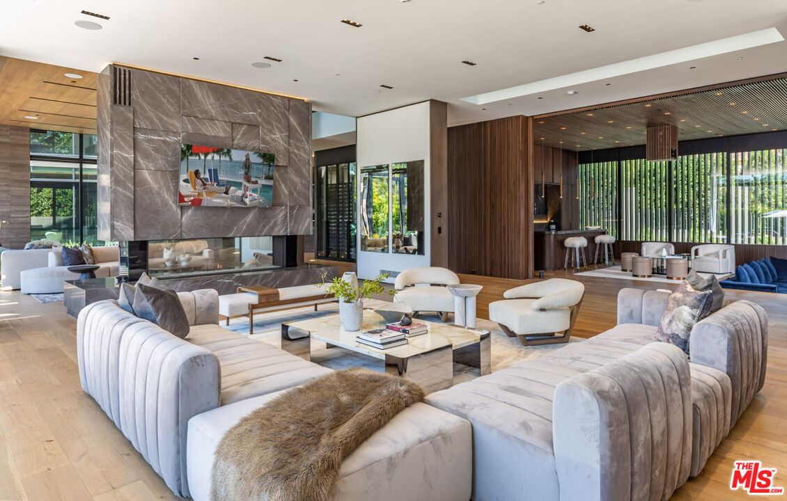 MLS #25593937 image #21