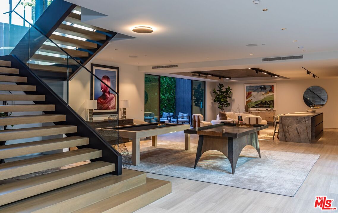 MLS #25593937 image #24