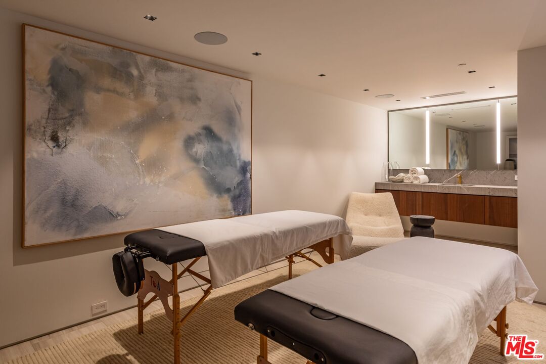 MLS #25593937 image #29