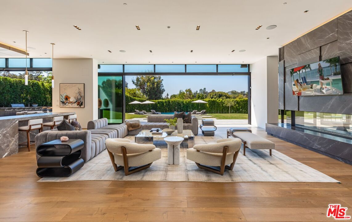 MLS #25593937 image #4