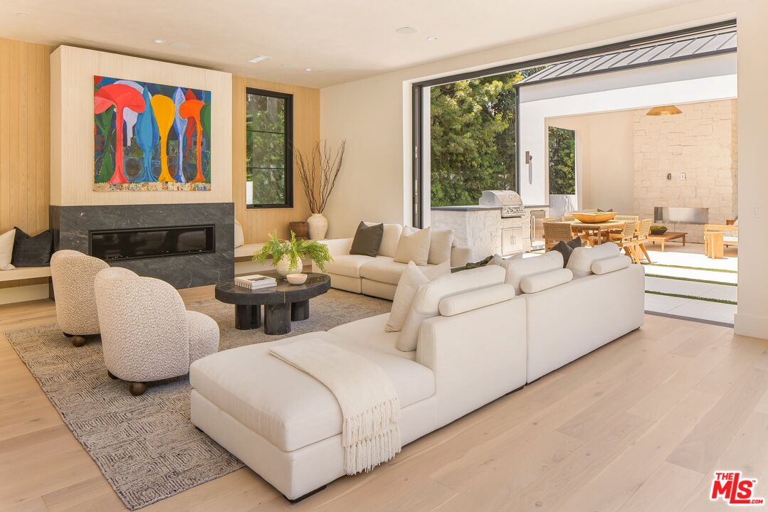 MLS #25593959 image #14