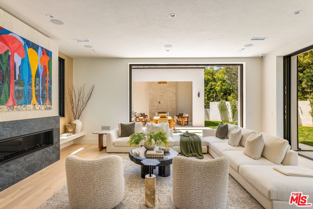 MLS #25593959 image #15