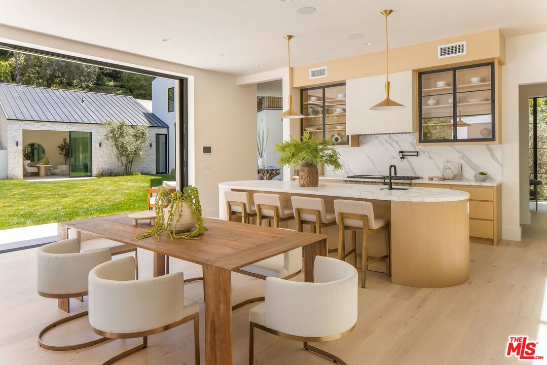 MLS #25593959 image #20