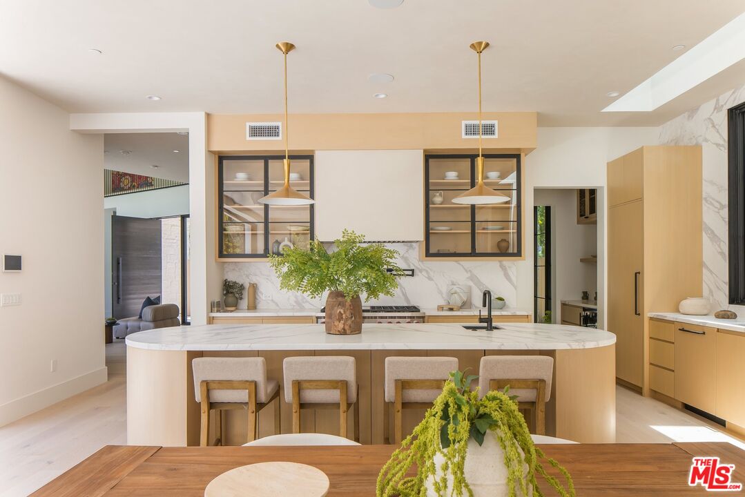 MLS #25593959 image #21