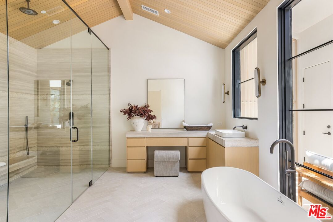 MLS #25593959 image #38