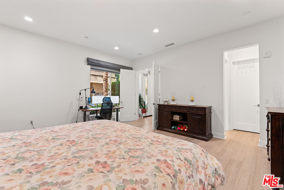 MLS #25593985 image #20