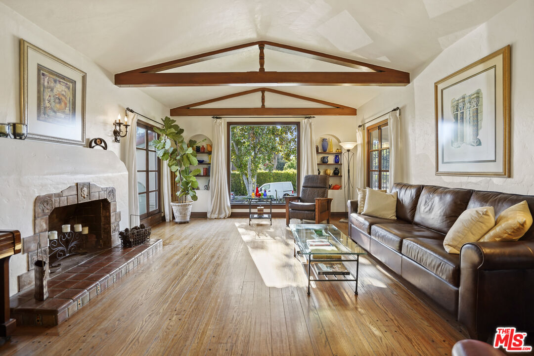 MLS #25594019 image #17