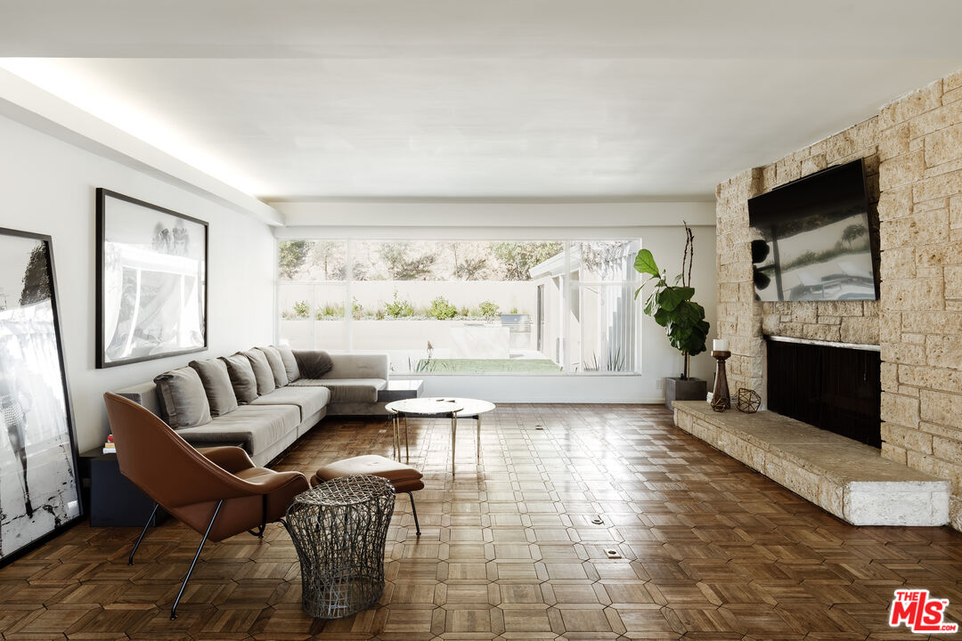 MLS #25594023 image #10