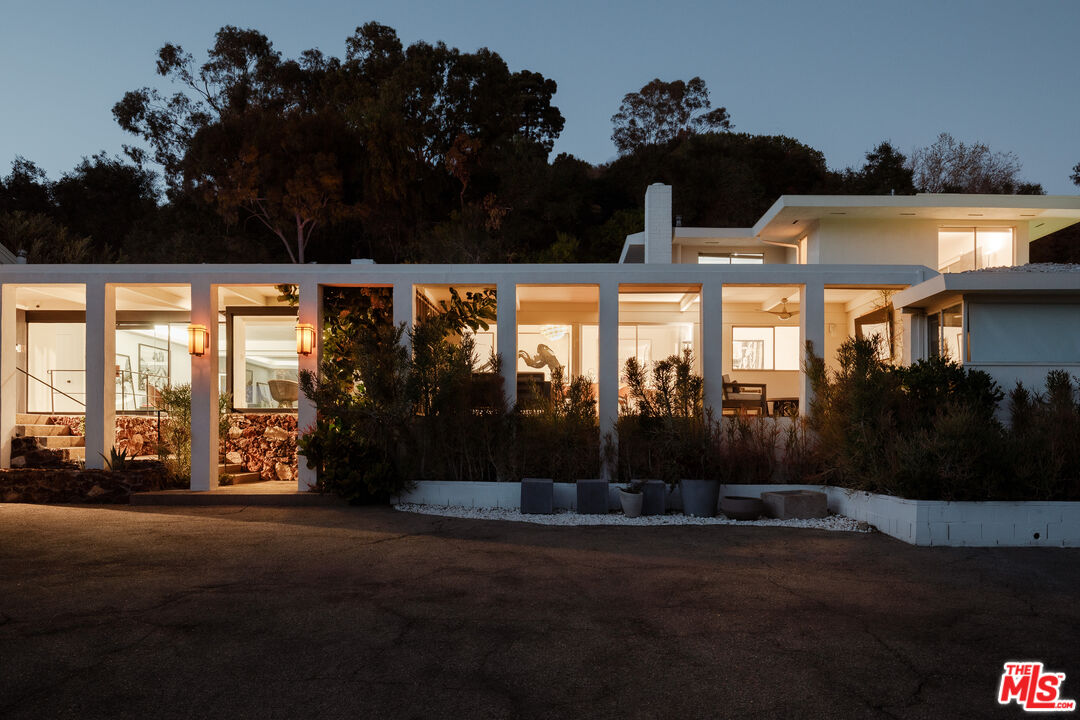 MLS #25594023 image #1