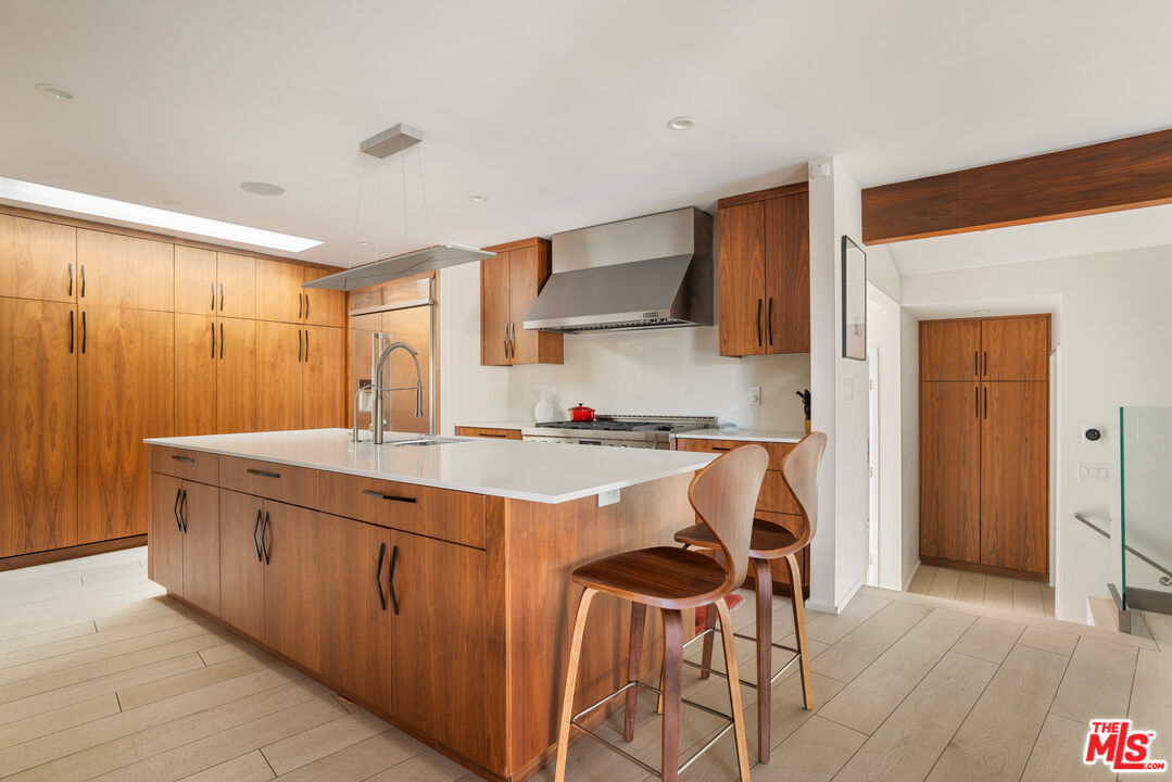 MLS #25594159 image #10