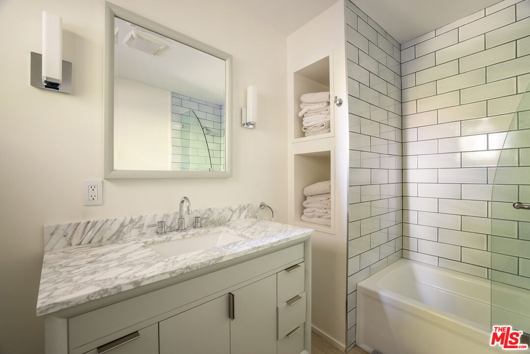 MLS #25594159 image #22