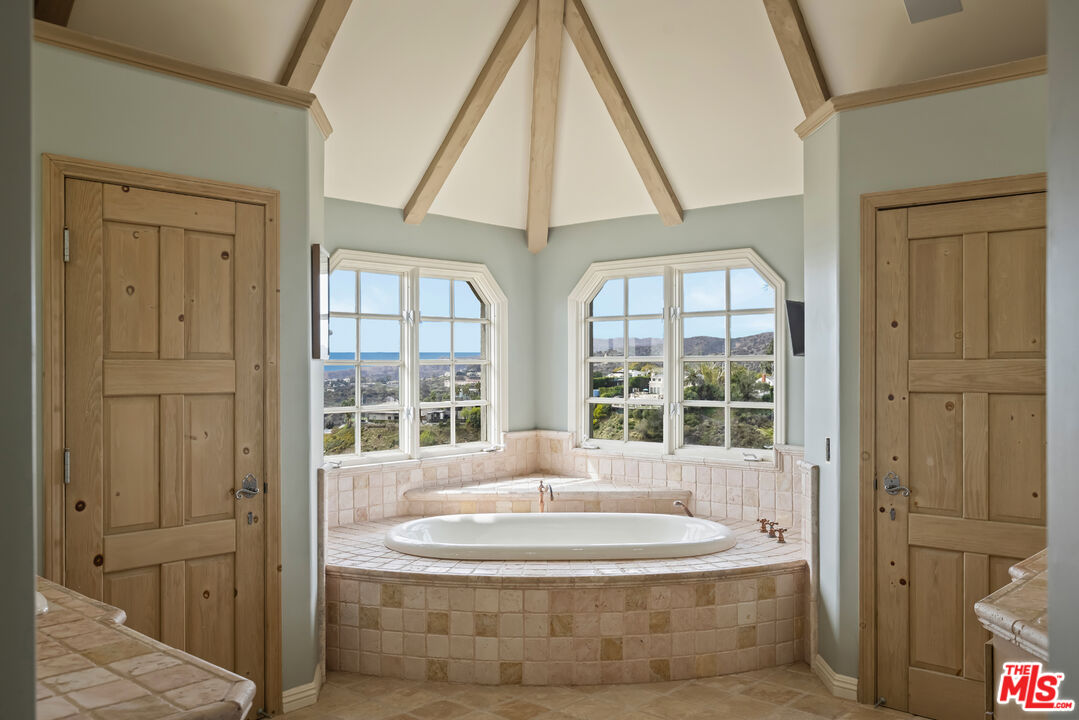 MLS #25594259 image #20