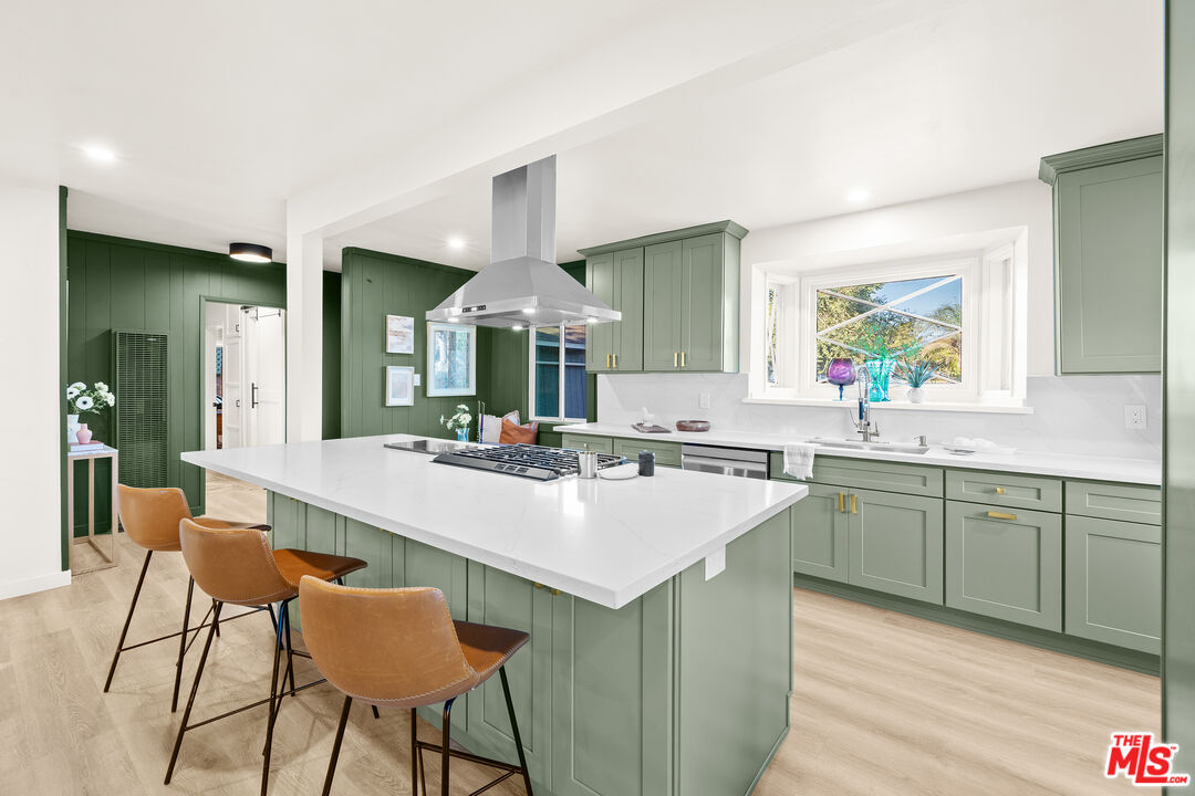 MLS #25594301 image #1