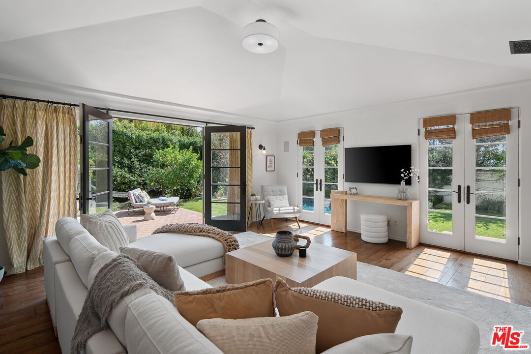 MLS #25594363 image #11