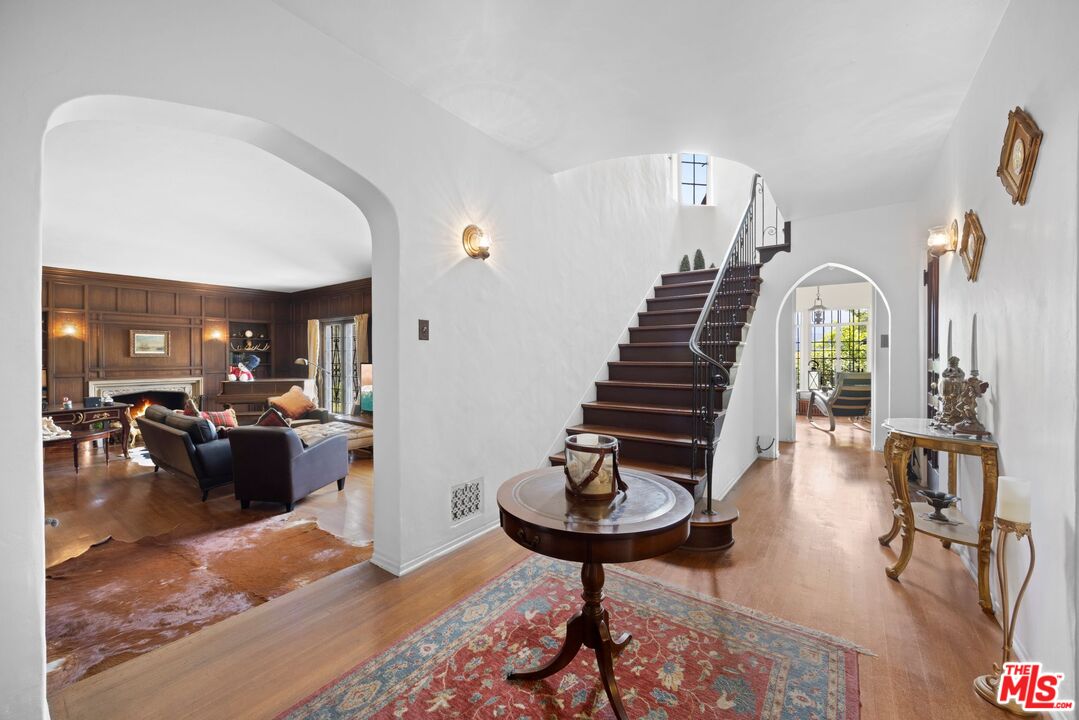 MLS #25594411 image #1