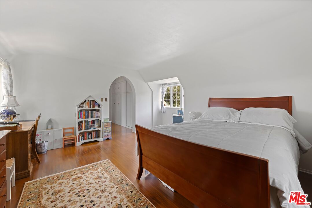 MLS #25594411 image #23