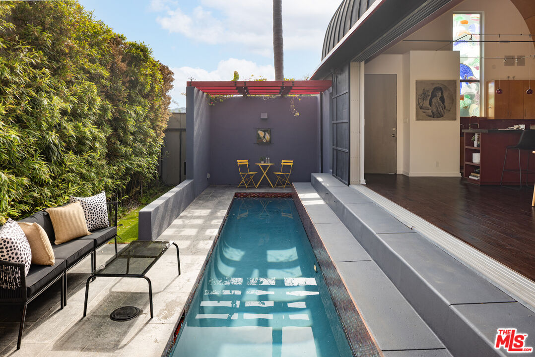 MLS #25594435 image #2