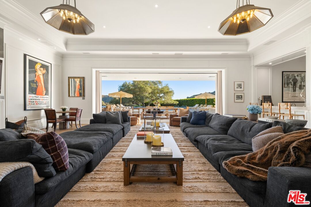 MLS #25594465 image #14