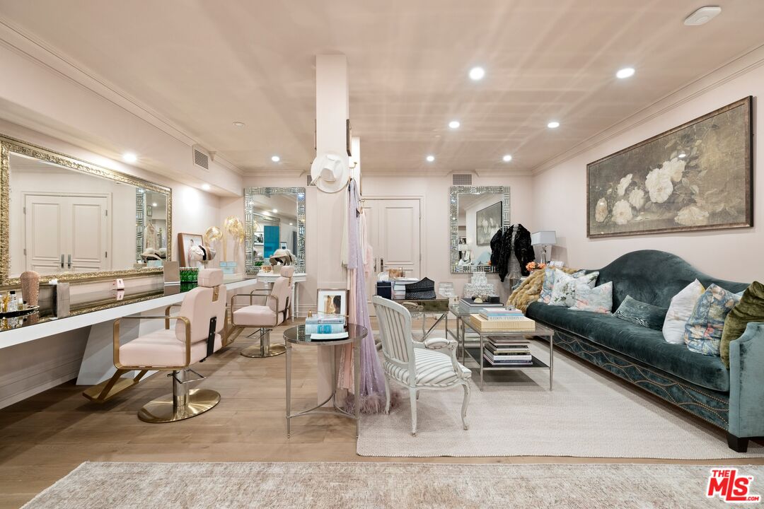 MLS #25594465 image #21