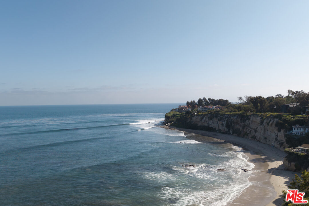 MLS #25594481 image #22