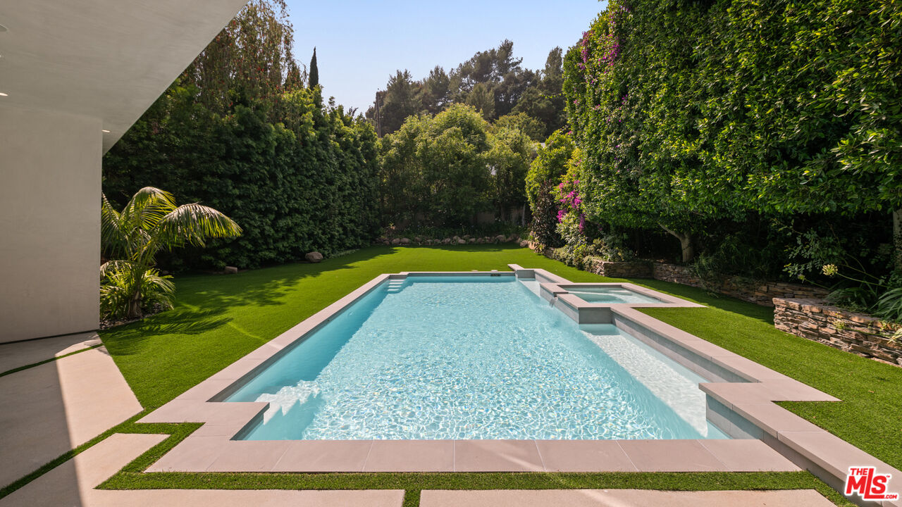 MLS #25594525 image #0