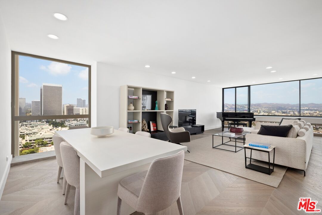 MLS #25594569 image #0