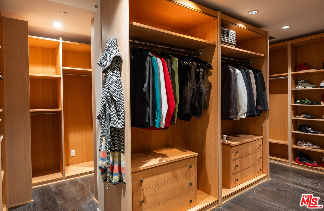 MLS #25594635 image #43