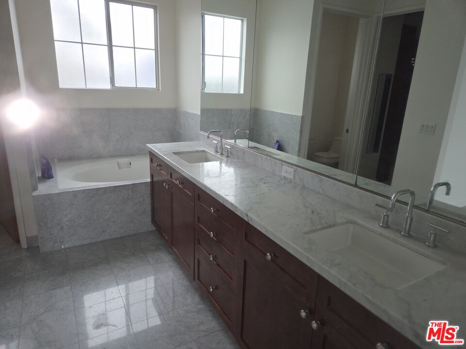 MLS #25594781 image #16