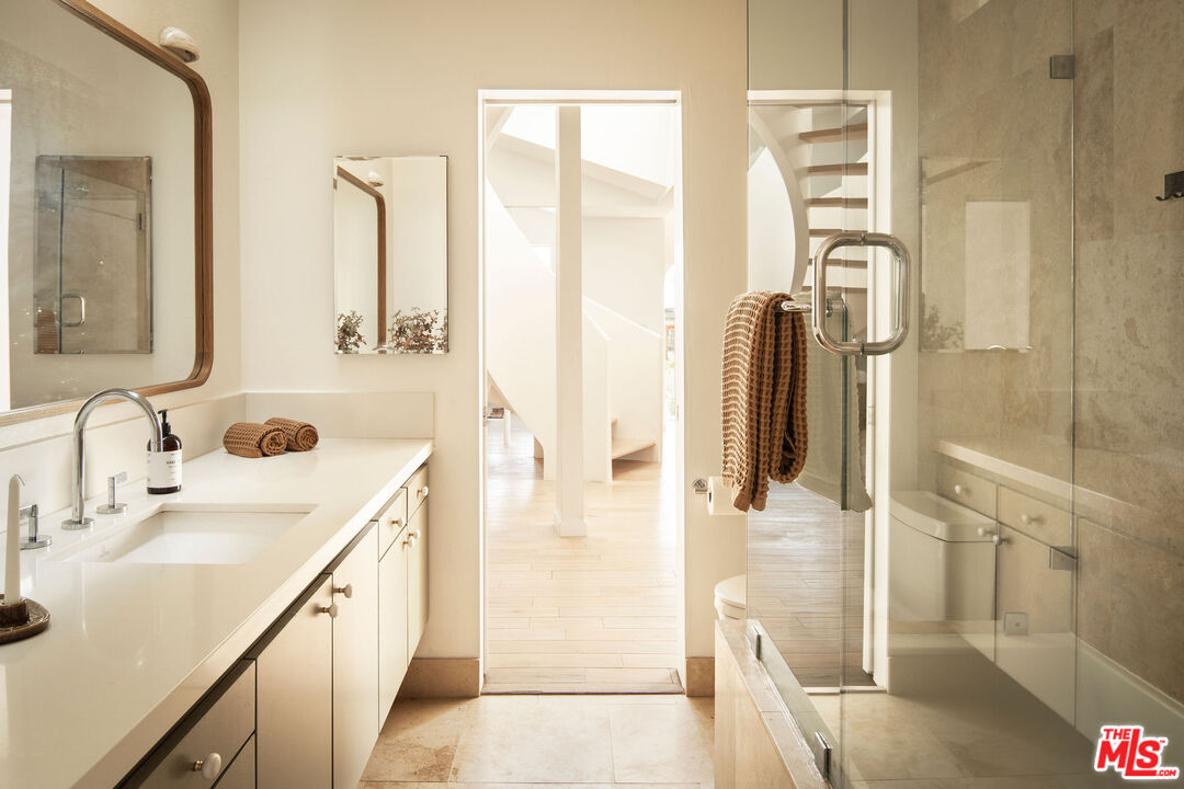 MLS #25594793 image #16