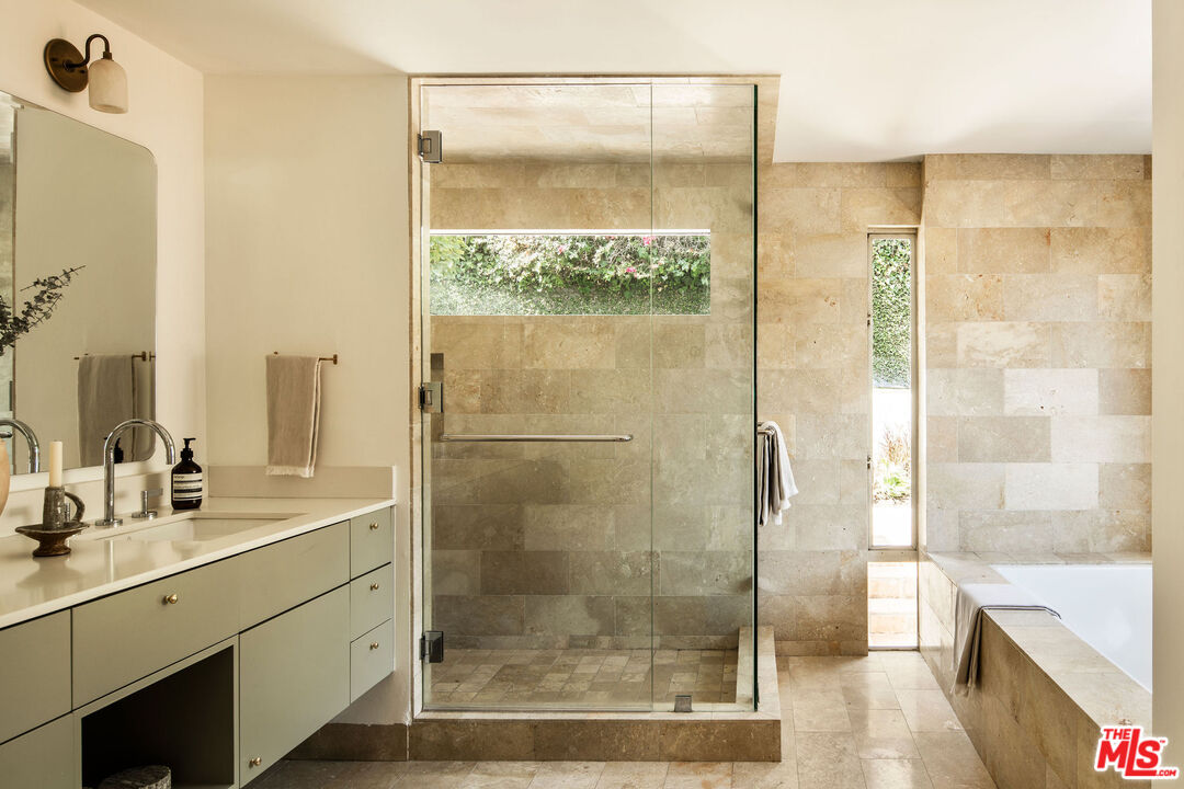 MLS #25594793 image #31