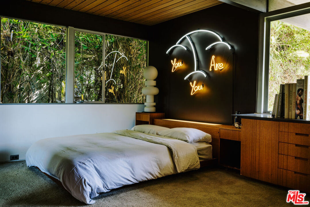 MLS #25594867 image #16