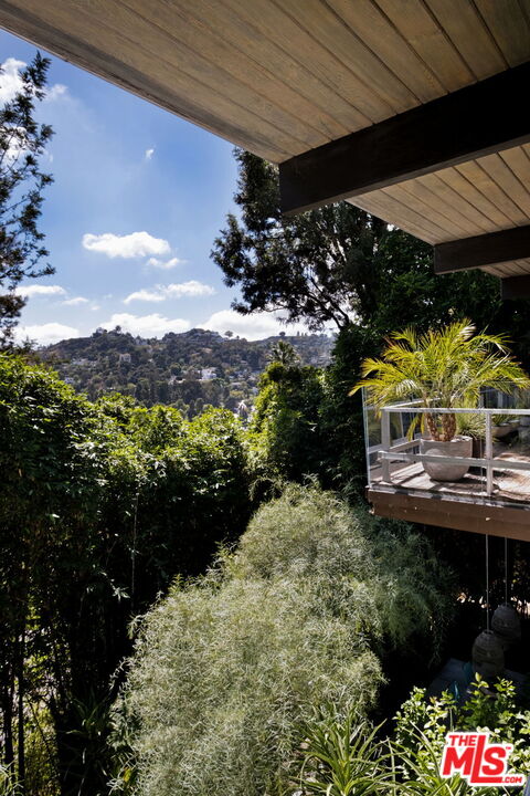 MLS #25594867 image #22