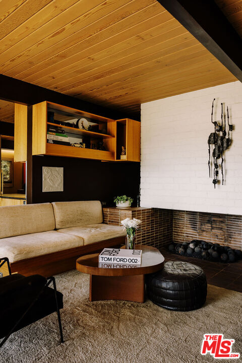 MLS #25594867 image #5