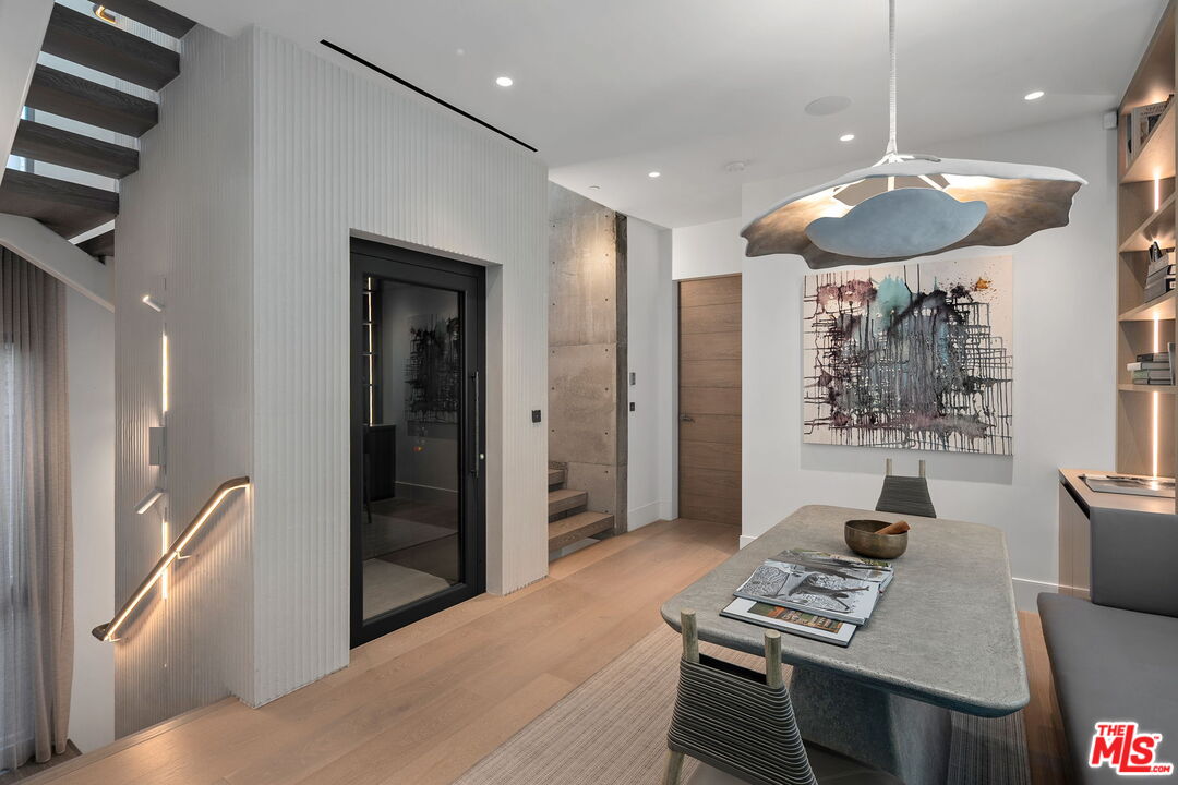 MLS #25595197 image #25