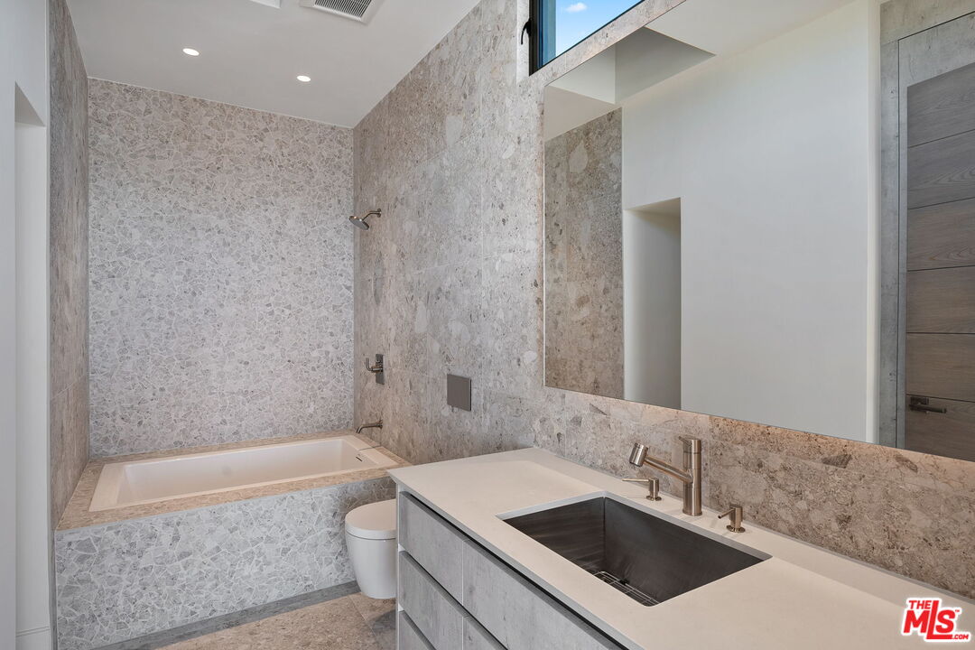 MLS #25595197 image #46