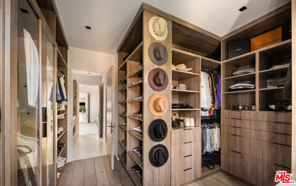 MLS #25595203 image #9